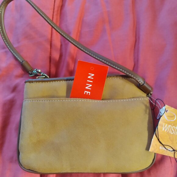 Nine West tan wristlet organizer, new with tags - Picture 3 of 6
